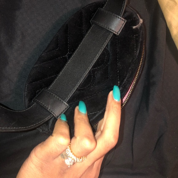 Gucci fanny pack 🔴SOLD🔴 - Picture 3 of 5